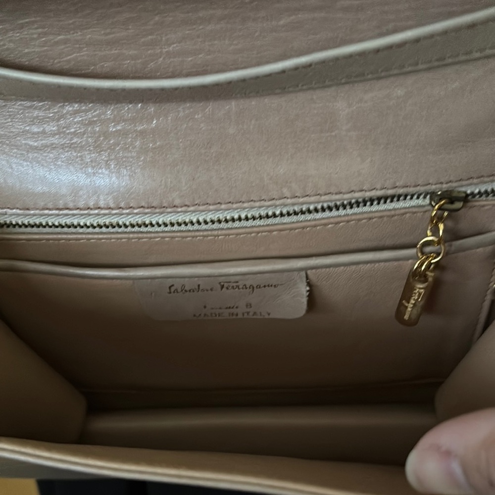 Chic Salvatore Ferragamo Taupe Crossbody Bag with Sleek Design and leather Strap - Picture 5 of 14
